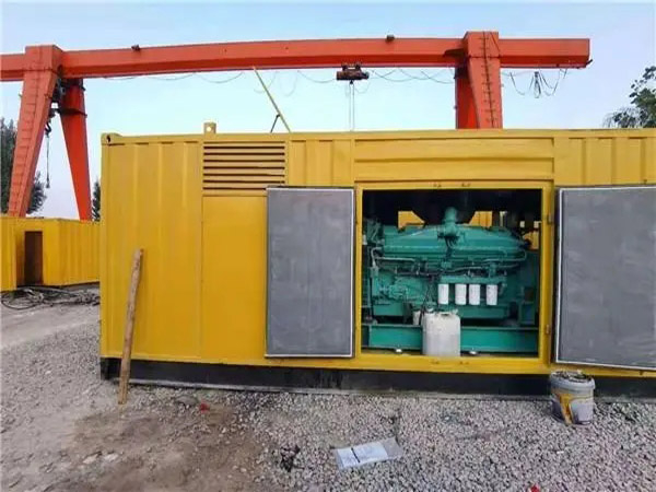 柳江冬季低温环境下，500KW发电机组应该选择什么类型的启动电瓶？